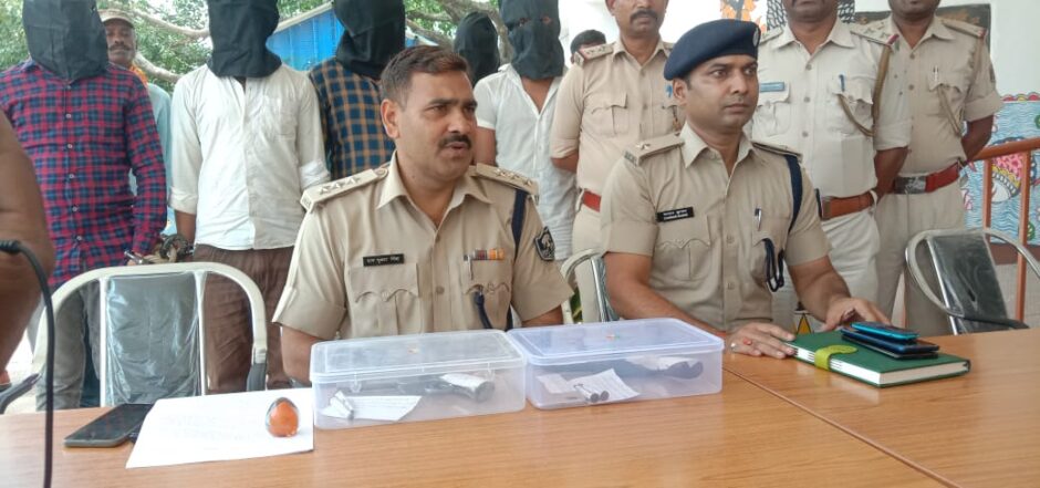 जमुई पुलिस को मिली बड़ी कामयाबी, 6 अपराधियों को किया गिरफ्तार, लूटपाट और हत्या में थे शामिल