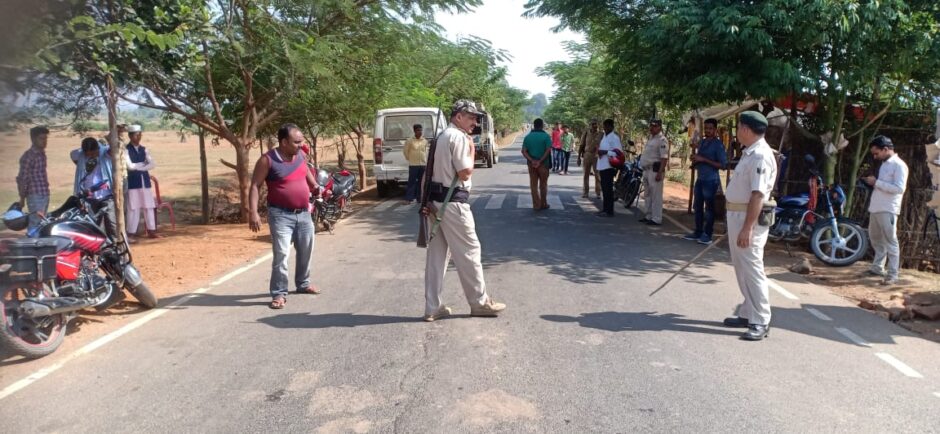 सोनो- चरकापत्थर मुख्य मार्ग पर सघन वाहन चेकिंग अभियान, वाहन चालकों में मचा हड़कंप