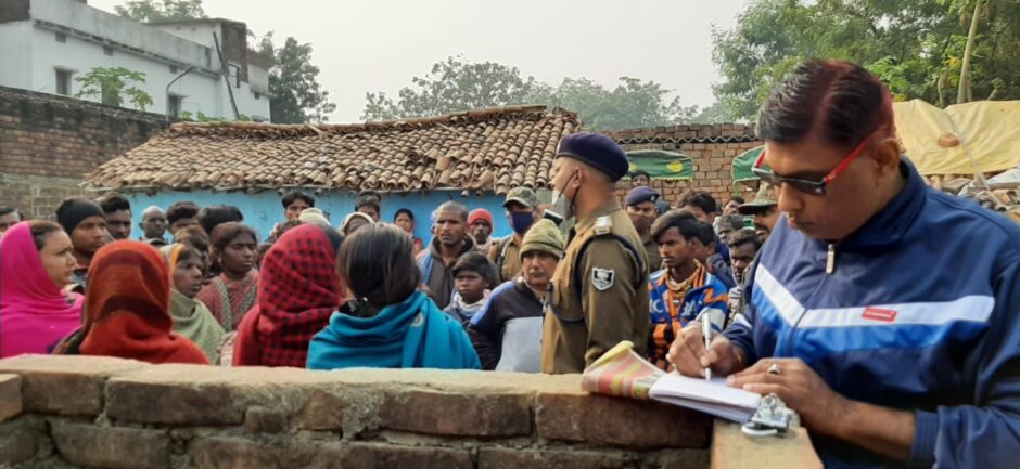 पत्नी के बेवफाई नहीं आया रास,गला रेत कर पत्नी व पुत्री की कर दी हत्या