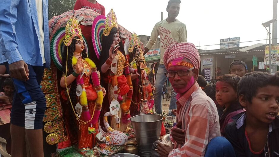 सरस्वती पूजा शांतिपूर्वक तरीके से संपन्न,प्रतिमा हुई विसर्जित