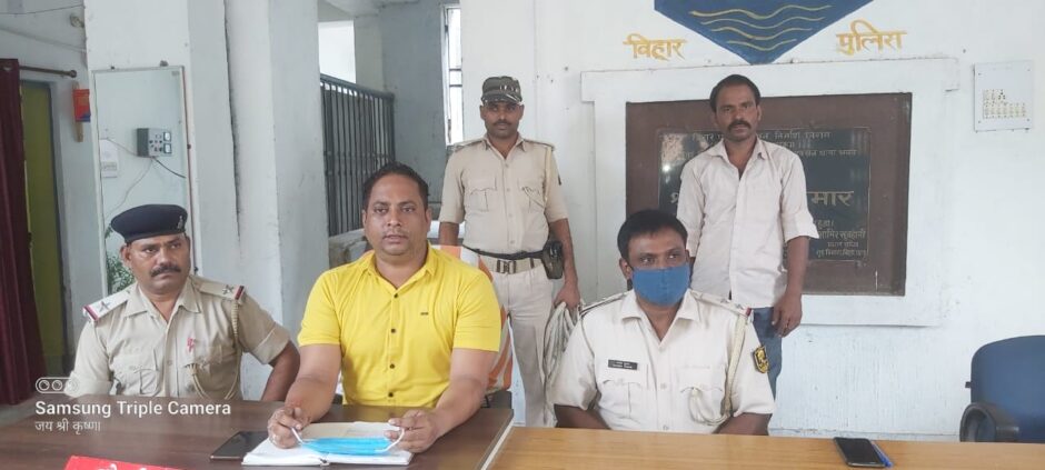 सिकन्दरा पुलिस ने  विशनपुर गांव से  युवक को देशी कट्टा एवं चोरी के ट्रैक्टर के साथ किया गिरफ्तार