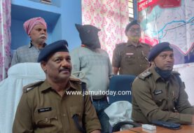 पुलिस ने एक अंतरराज्यीय शराब तस्कर को किया गिरफ्तार, गिरिडीह नवादा जमुई में दर्ज है कई मामले