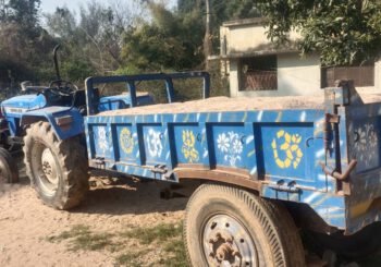 अवेध बालू लदे ट्रैक्टर के साथ एक व्यक्ति गिरफ्तार