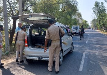 होली को ले कर लछुआड़ थाना ने चलाया वाहन चेकिंग अभियान