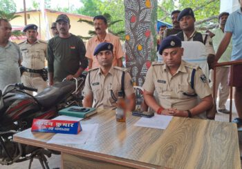 जमुई में नाबालिग बच्चे  से करवाया जा रहा था शराब का अवैध कारोबार
