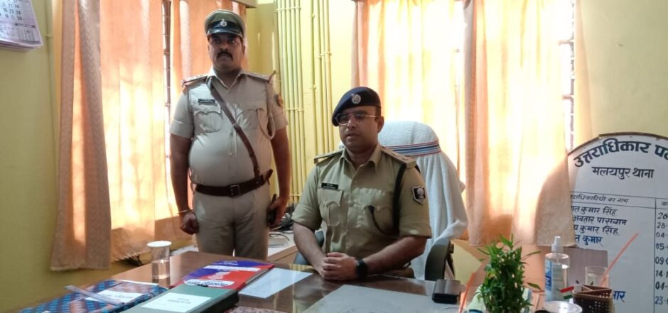 पुलिस अधीक्षक ने किया मलयपुर थाना निरीक्षण, लंबित कांडों का जल्द निपटारा करने का आदेश