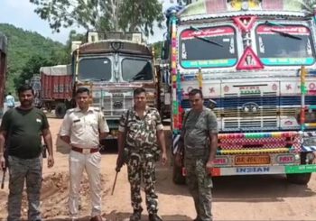 चकाई-सोनो  राष्ट्रीय राजमार्ग  पर बटिया  के समीप बालू लदे 10 ट्रक को पुलिस ने किया जप्त