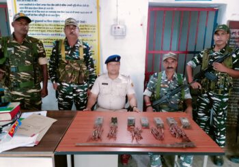 कारमेघ के जंगली इलाकों से सुरक्षाबलों विस्फोटक व हथियार किया बरामद