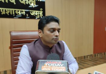 मतदाता सूची में आधार प्रमाणीकरण होने से मतदाता सूची में आएगी पारदर्शिता- जिलाधिकारी