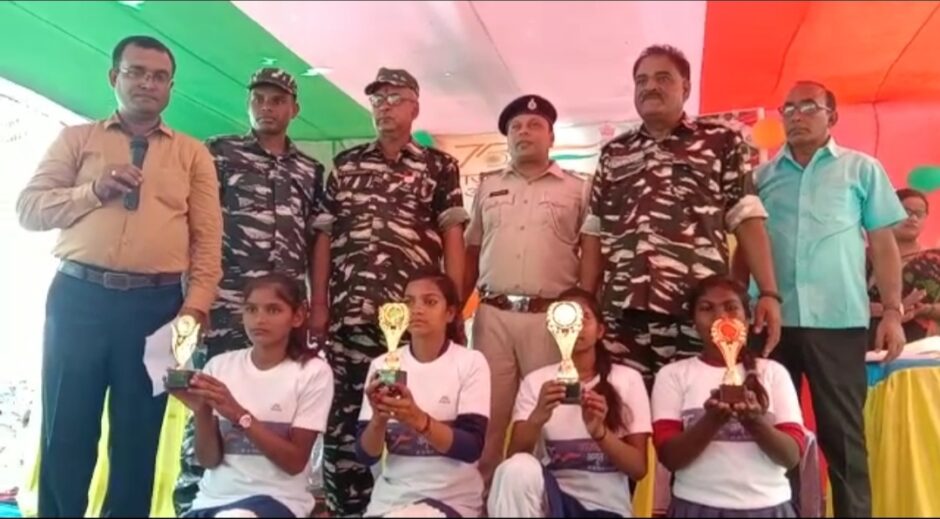 आजादी के अमृत महोत्सव के तहत सूचना एवं प्रसारण मंत्रालय के केंद्रीय संचार ब्यूरो मुंगेर के द्वारा किया गया कार्यक्रम का आयोजन