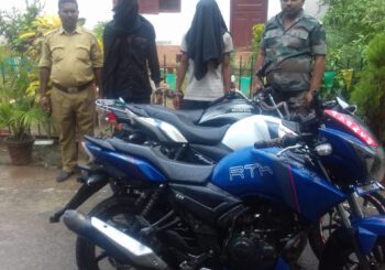बाहन चेकिंग दौरान चोरी के दो बाइक व एक बुलेट को सदर पुलिस ने जप्त करते हुए दो युवक को किया गिरफ्तार
