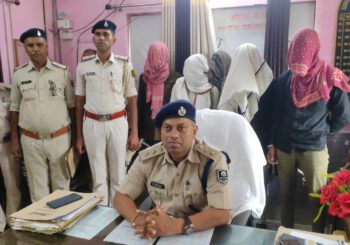 पुलिस ने पांच साइबर अपराधियों को किया गिरफ्तार, लॉटरी जीतने की लालच देकर लोगों से करता था ठगी