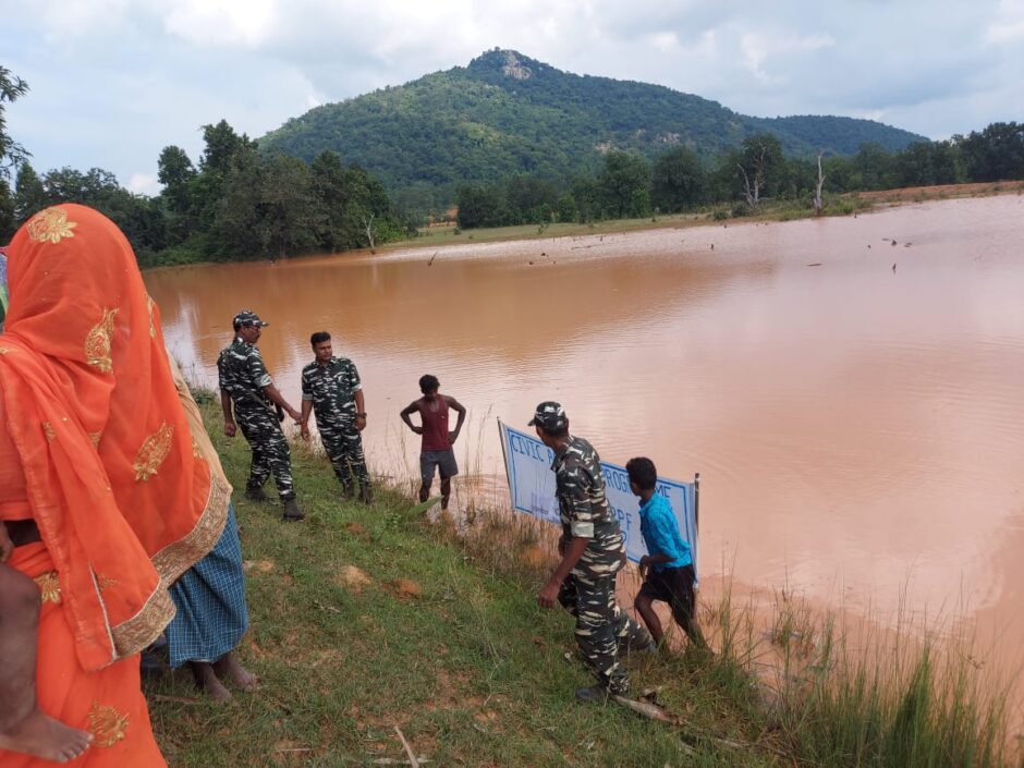 मछली पालन से चोरमारा गांव के ग्रामीण बनेंगे सशक्त, चोरमारा में हुआ मछली पालन की शुरुआत