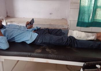 ट्रेन से गिरकर एक युवक हुआ घायल, रेफरल अस्पताल में घायल युवक का हुआ ईलाज