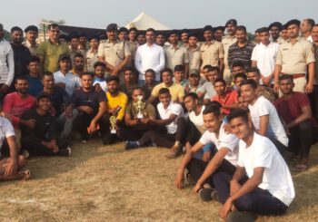पुलिस पब्लिक के बीच मैत्री क्रिकेट मैच का आयोजन, पुलिस की टीम विजेता