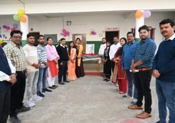 समारोहपूर्वक मनाई गई पूर्व प्रधानमंत्री पंडित जवाहरलाल नेहरू के जन्म दिवस