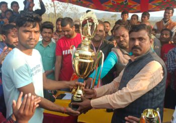 खेल प्रतिभा को उभारने के उद्देश्य मकर सक्रांति पर हुआ क्रिकेट टूर्नामेंट का आयोजन