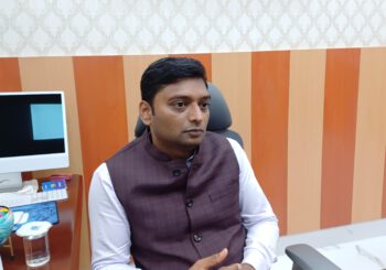 भीषण गर्मी को देखते हुए, जिलाधिकारी के आदेश पर जिले भर के सभी विद्यालयों का संचालन सुबह 10:00 बजे तक करने का निर्देश