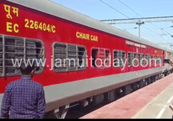जनशताब्दी एक्सप्रेस के चक्के में लगी आग, ब्रेक बाइंडिंग के वजह से हुई घटना