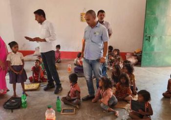 मुखिया ने विद्यालय निरीक्षण कर शिक्षा व्यवस्था लिया जायज।