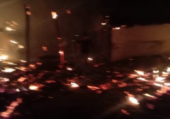 गिद्धौर प्रखंड के ललमटिया में भीषण आगलगी, 10 से ज्यादा घर जलकर स्वाहा