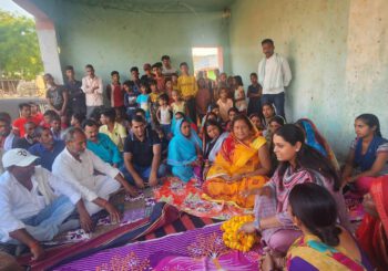 'आपका विधायक आपके द्वार' कार्यक्रम के तहत विधायक श्रेयसी सिंह हो रही है क्षेत्र के ग्रामीणों से रूबरू