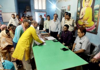 जनता दरबार के दौरान जिलाधिकारी ने किया झाझा और गिद्धौर थाना का निरीक्षण