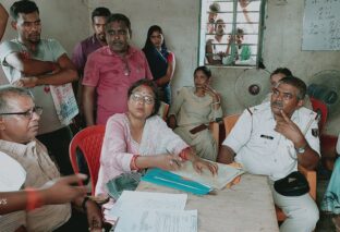 नवकाडीह गांव में हंगामे की भेंट चढ़ी सेविका चयन प्रक्रिया-हंगामे की बीच हुई स्थगित