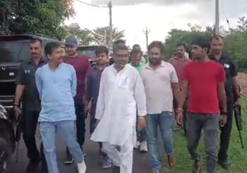 चंदन फाउंडेशन के द्वारा सिद्धेश्वरी गांव में वृक्षारोपण कर जागरुकता अभियान चलाया