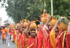 11 दिवसीय श्रीमद्भागवत कथा यज्ञ को लेकर निकाली गई कलश यात्रा