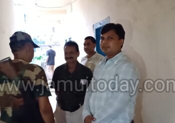 जमुई में फर्जी राजस्व कार्यालय, छापेमारी में कई दस्तावेज बरामद