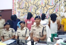 ब्लूटूथ डिवाइस की मदद से परीक्षा पास करने वाले गिरोह का पुलिस ने किया पर्दाफाश