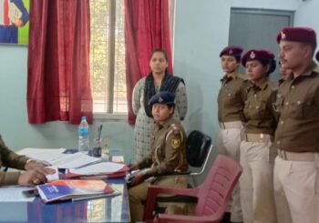 रेल प्रभारी एसआरपी ने किया जमुई जीआरपी थाना का निरीक्षण