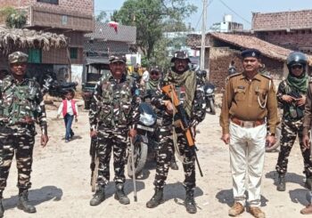 लोकसभा चुनाव एवं होली को लेकर निकाला फ्लैग मार्च