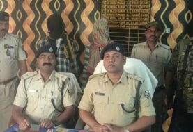 लूटी हुई मोटरसाइकिल को बेचने के फिराक में थे आरोपी, पुलिस ने लूट कांड के दो आरोपी को किया गिरफ्तार