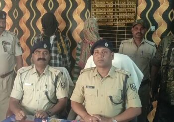 लूटी हुई मोटरसाइकिल को बेचने के फिराक में थे आरोपी, पुलिस ने लूट कांड के दो आरोपी को किया गिरफ्तार
