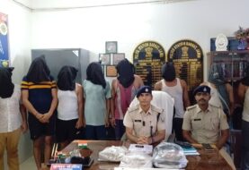 पुलिस की वर्दी पहन कर भोलेभाले लोगों को लूटने वाला गैंग गिरफ्तार