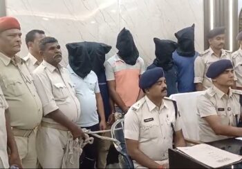 पुलिस ने वाहन जांच के दौरान मांगा मोटरसाइकिल का पेपर, फिर ऐसा कुछ हुआ कि पांच हो गए गिरफ्तार