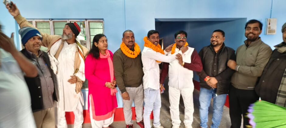 जमुई जदयू द्वारा पार्टी के नवनिर्वाचित पार्टी के पदाधिकारियों को किया गया सम्मानित