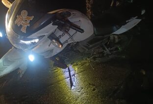 पुलिस ने बाइक के साथ 24 लीटर विदेशी शराब किया जप्त