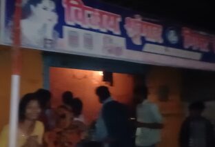 गिफ्ट दुकान में आगजनी: सीसीटीवी में कैद वारदात, पांच लाख का सामान राख