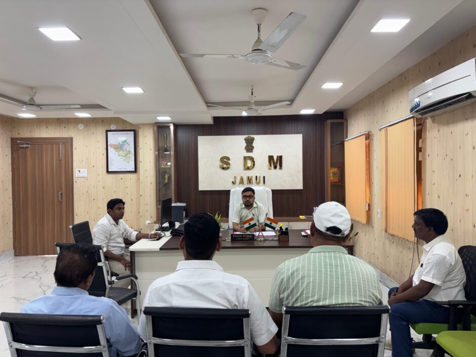 जमुई में ‘धरती माता बचाओ’ अभियान तेज, रासायनिक उर्वरकों के संतुलित उपयोग पर प्रशासन का जोर