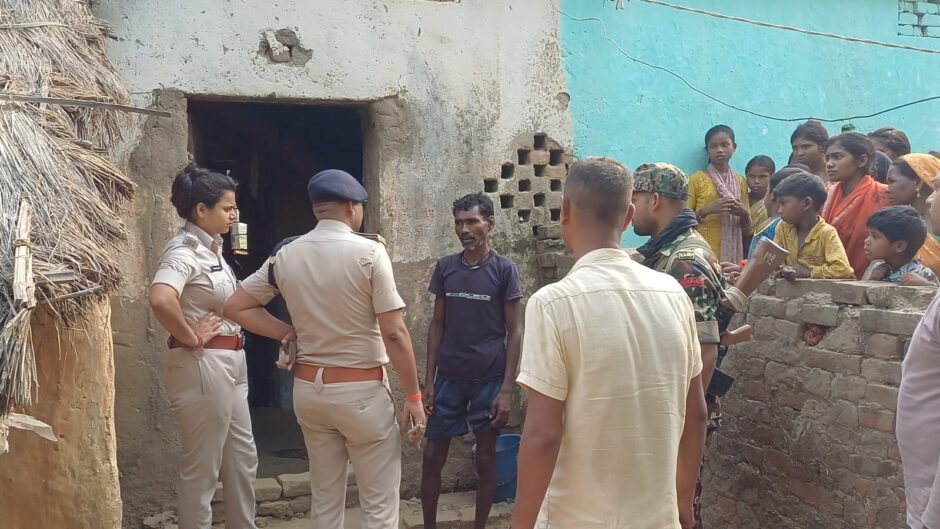 जमुई में खौफनाक वारदात: पत्नी की हत्या कर घर के दरवाजे के पास बैठा रहा पति