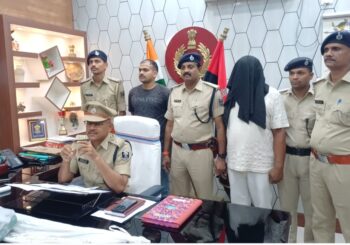 जमुई में बड़ी कार्रवाई: बालू माफिया मंटू यादव गिरफ्तार, घर से रायफल, पिस्तौल और 11 जिंदा गोलियां बरामद