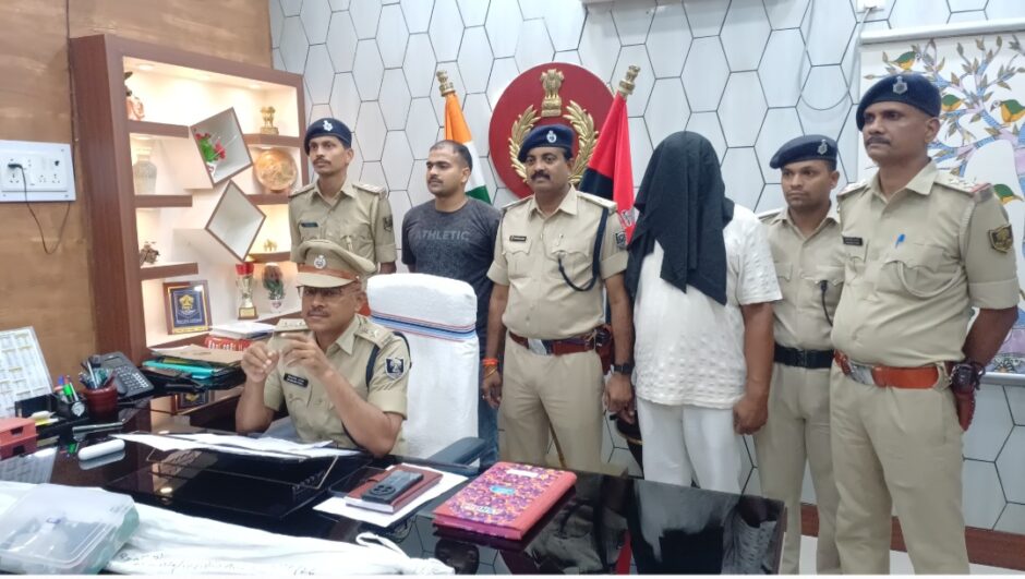 जमुई में बड़ी कार्रवाई: बालू माफिया मंटू यादव गिरफ्तार, घर से रायफल, पिस्तौल और 11 जिंदा गोलियां बरामद