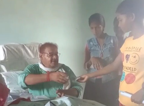 जमुई के +2 विद्यालय में छात्रों से कथित वसूली का वीडियो वायरल, प्रभारी प्रधानाध्यापक पर लगे गंभीर आरोप