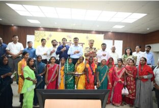 रक्षाबंधन पर बदली जमुई की तस्वीर: पूर्व अति-नक्सल प्रभावित इलाकों की महिलाओं ने DM-SP को बांधी राखी