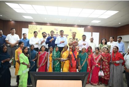 रक्षाबंधन पर बदली जमुई की तस्वीर: पूर्व अति-नक्सल प्रभावित इलाकों की महिलाओं ने DM-SP को बांधी राखी