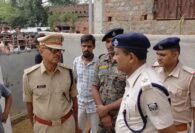 निर्माणाधीन मकान से 7 वर्षीय मासूम का शव बरामद, इलाके में सनसनी; एसपी समेत पुलिस अधिकारी पहुंचे