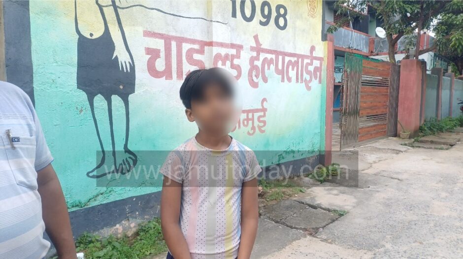 घर में डर के साये में जी रही थी 10 साल की आन्वी, चाचा के साथ पहुंची बाल संरक्षण इकाई